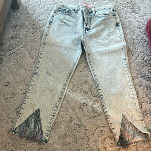 Stylish Women's Acid Wash Jeans with Fringe Detail